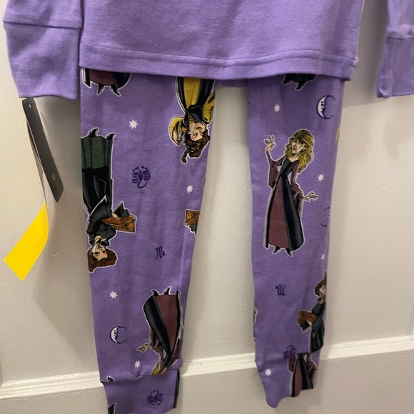 Hocus Pocus 2 Girls Pajama Set New - Picture 13 of 13